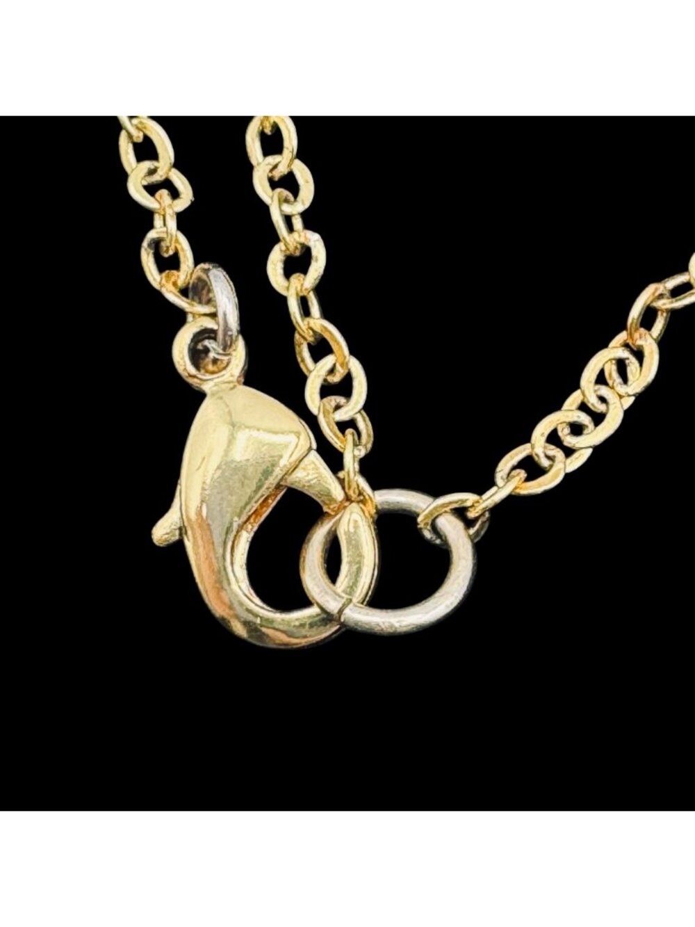 Heart Locket Gold tone Necklace Etched Floral 18" 13mm Coquette Cottagecore Love - Picture 5 of 7